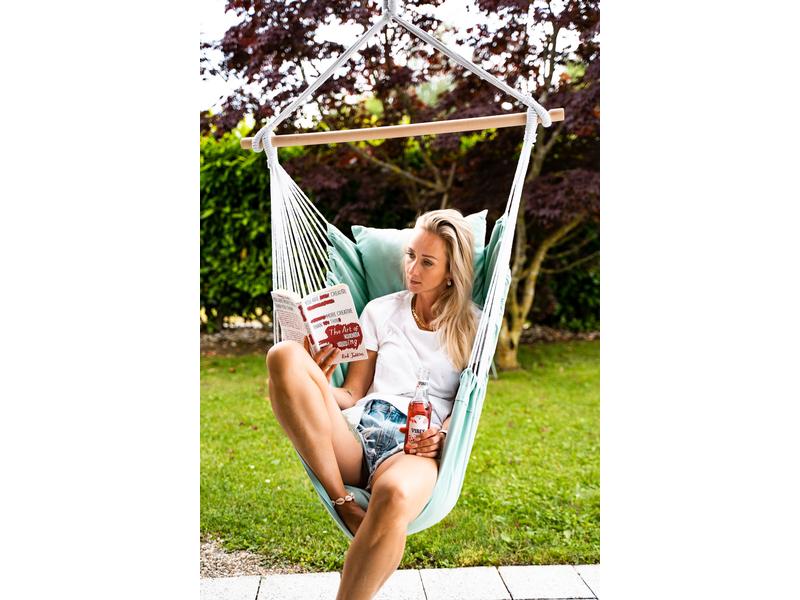 Chillme Hängestuhl Grün 130 x 100 cm Kingsize Hängesessel mit zwei Kissen