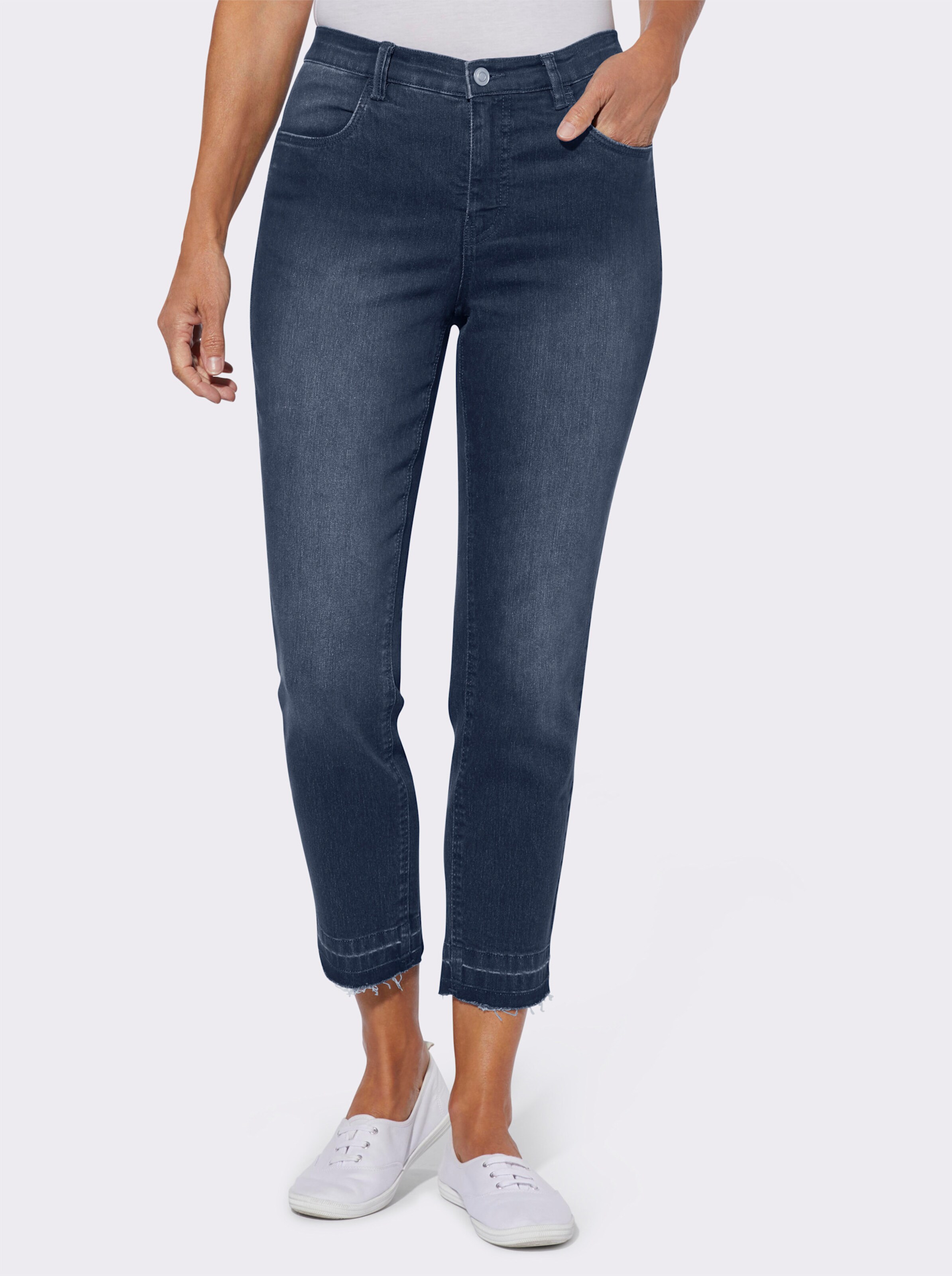 78-Jeans mit gefranstem Saum