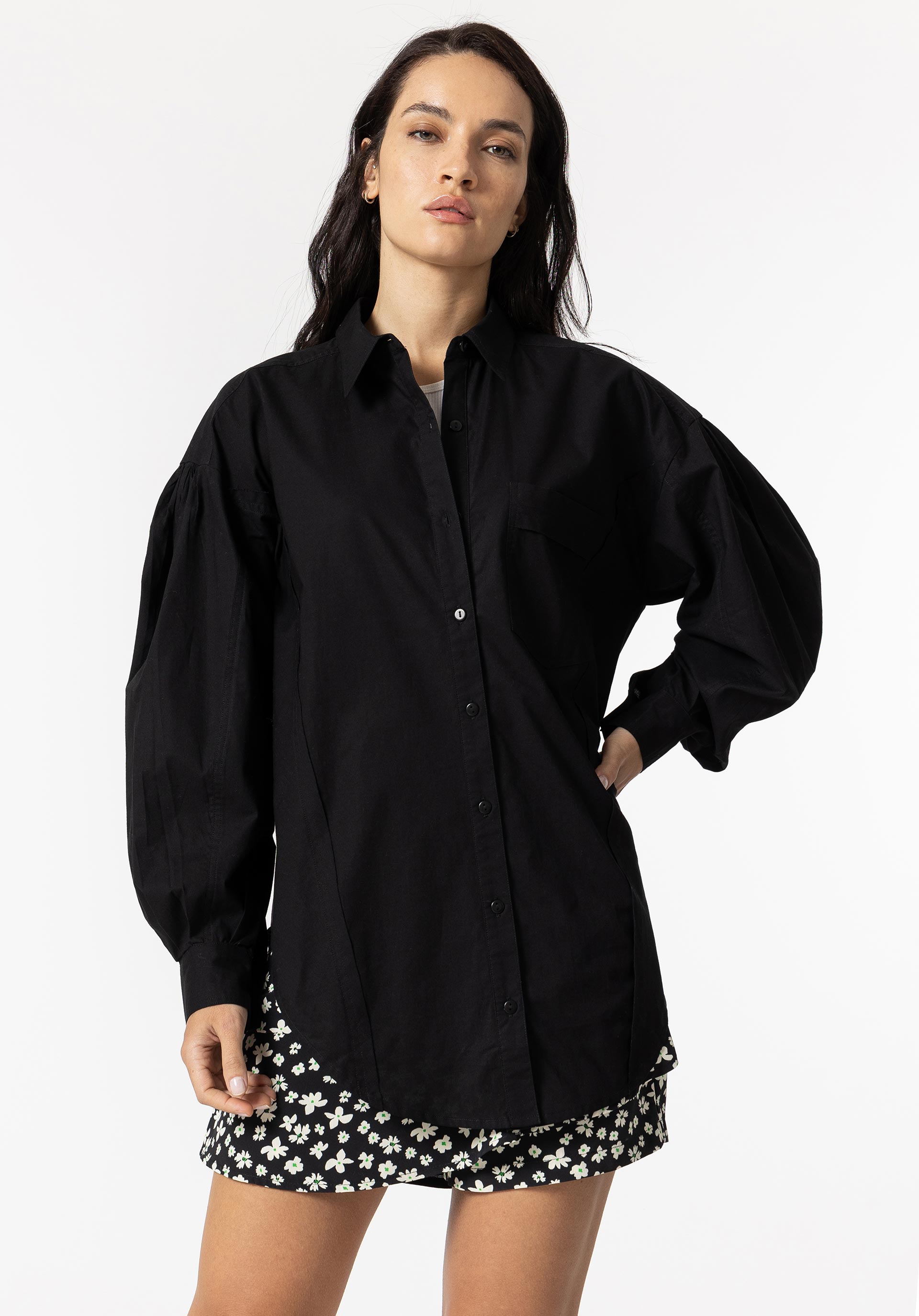 Camisa Oversize com Pormenores Desfiados