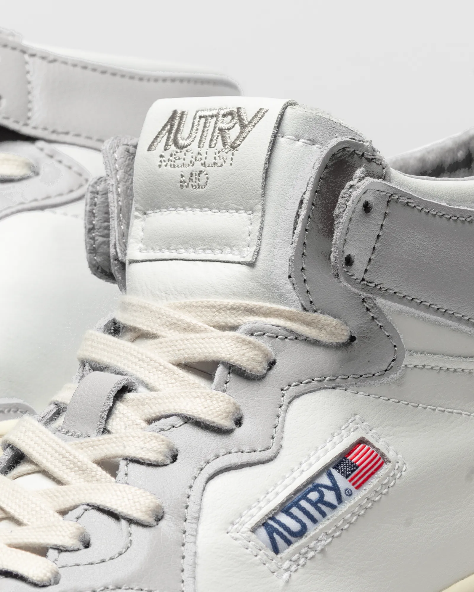 Autry Action Shoes Autry Mid Man