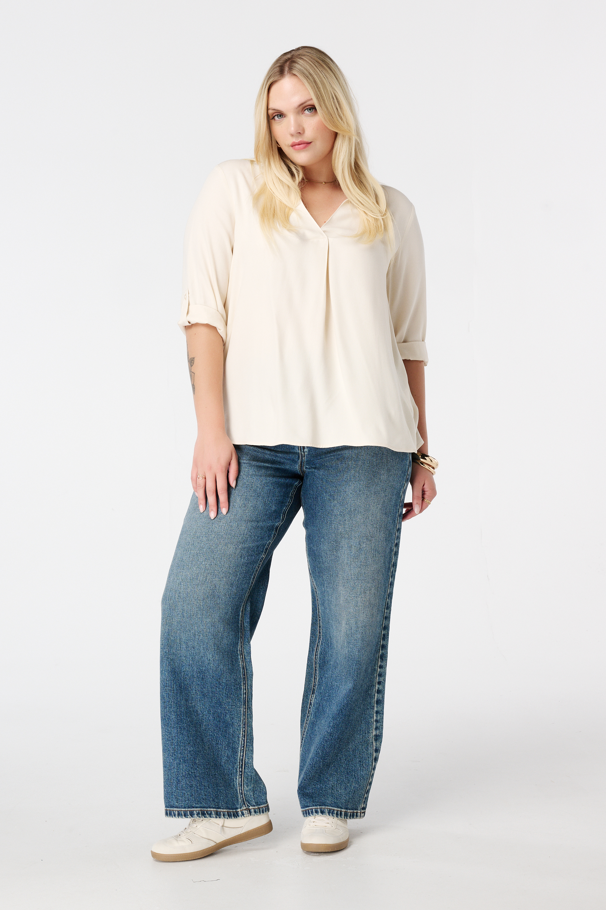 Blouse met opgerolde mouwen Kit