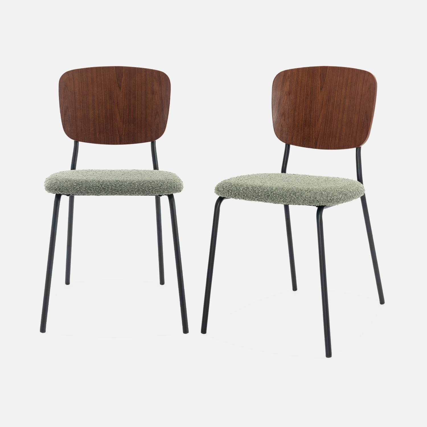Lot de 2 chaises assise bouclette texturée verte. Dossier bois de peuplier courbé. Pieds en métal noir mat
