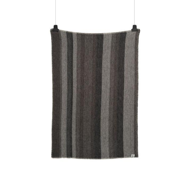 Røros Tweed Fri plaid 150x200 By The Fire