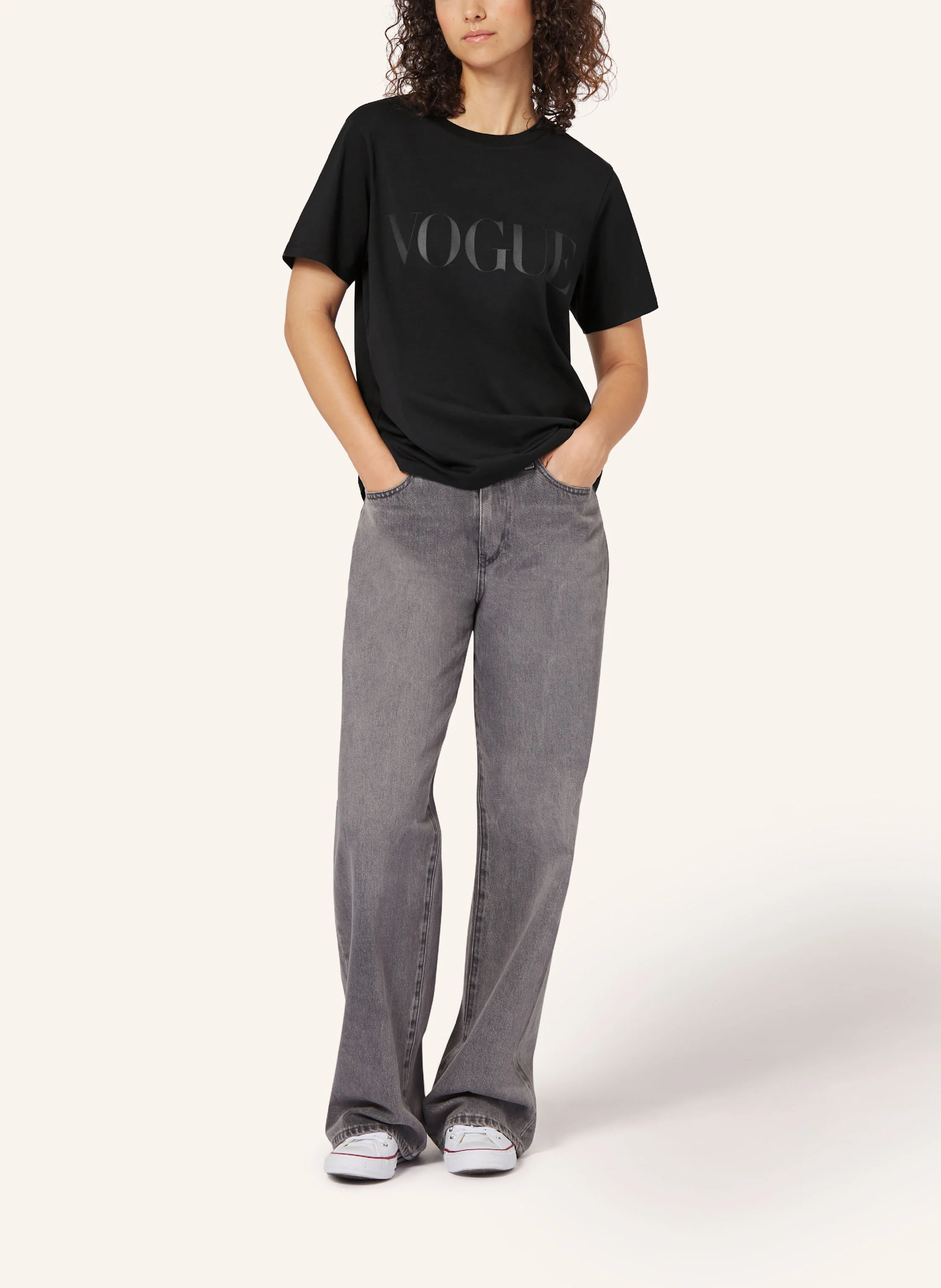 VOGUE COLLECTION T-Shirt