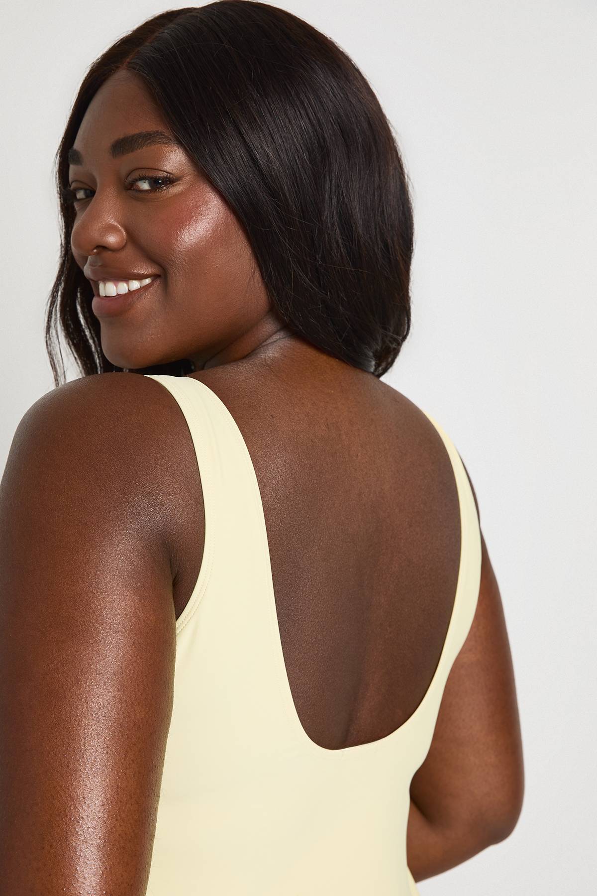 boohoo Maillot De Bain Grande Taille À Encolure Arrondie Essentials