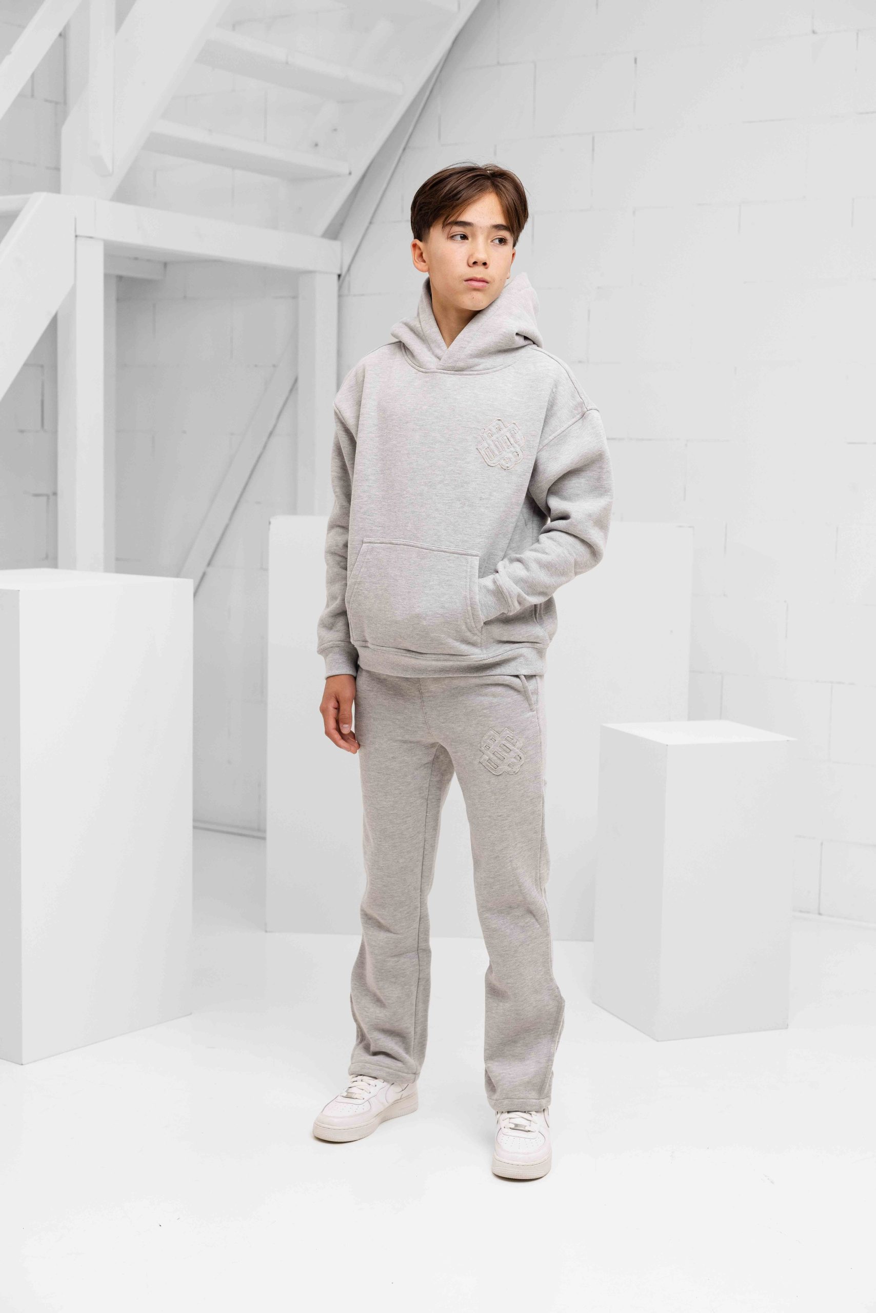 Black Bananas Ripped Monogram Trainingspak Kids Grijs