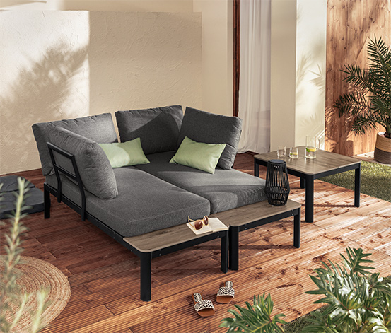 Flexible Lounge-Ecke mit Duraboard®-Tischplatten