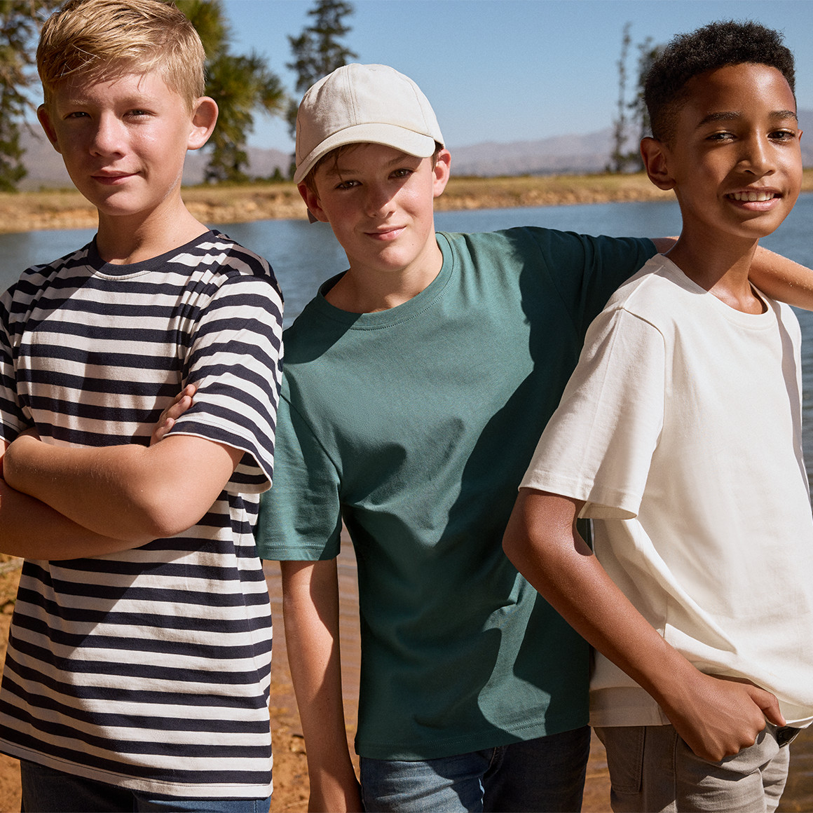 Famy 3 Jungen T-Shirts im Basic-Look dunkelgrün / dunkelblau / weiss