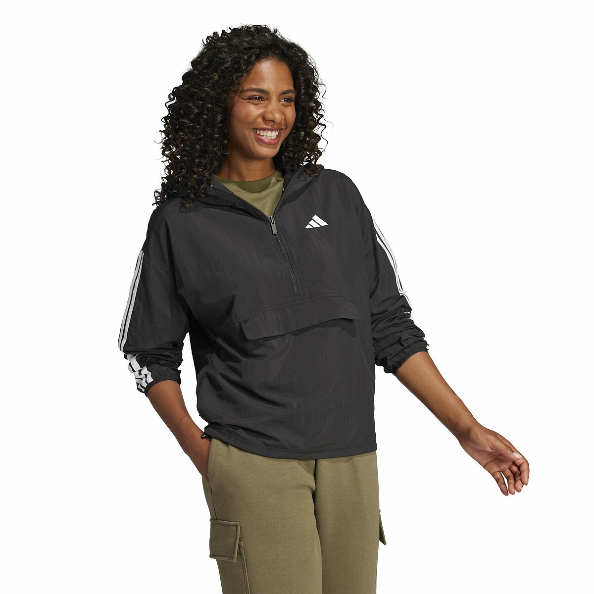 ADIDAS ROUPAS ESPORTIVAS<br>Jaqueta Corta-Vento Woven Essentials 3 Listras