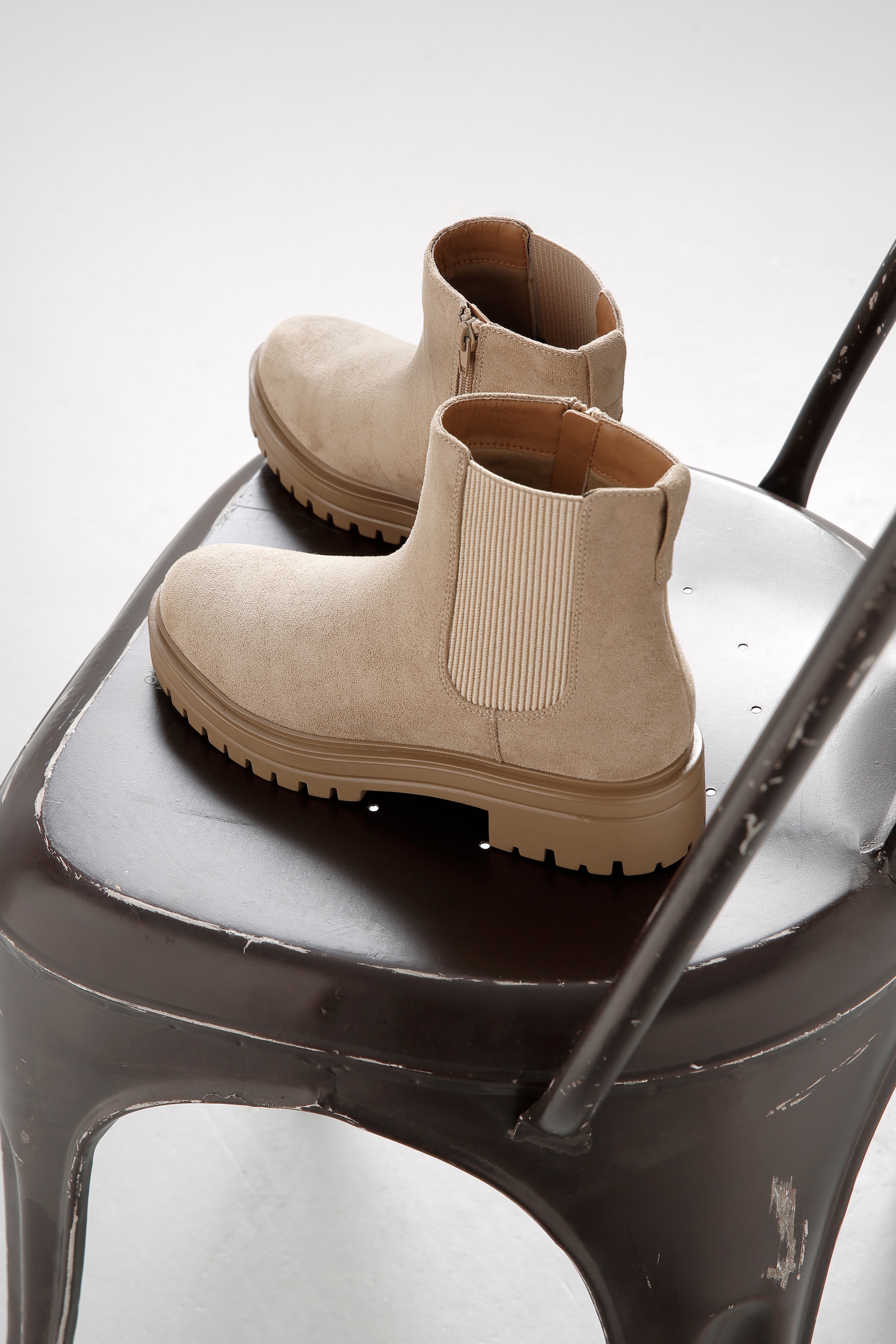 Aniston SHOES Chelseaboots  , Stiefelette, Blockabsatz, mit breitem Stretch - NEUE KOLLEKTION