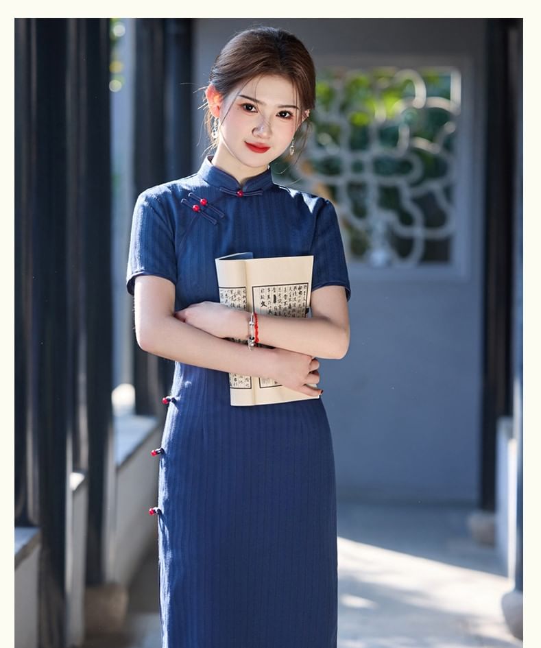 Catamin - Traditionele Chinese korte mouwen, staande kraag, effen kikker, geknoopt, split, midi-schede, qipao