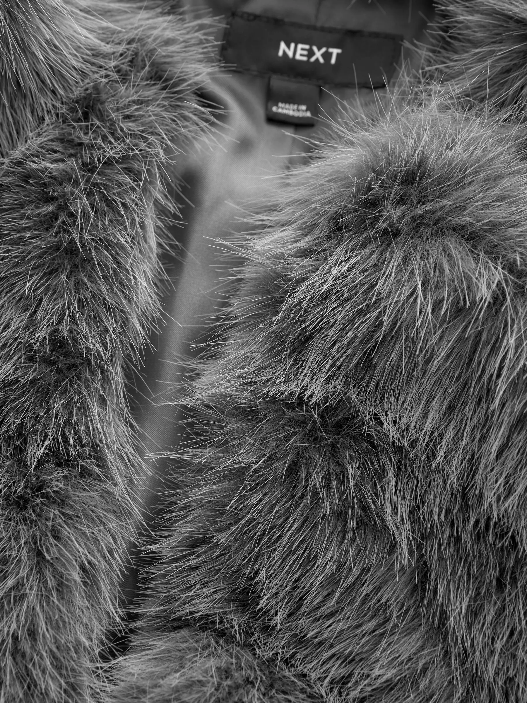 Grijs - Collarless Faux Fur Coat