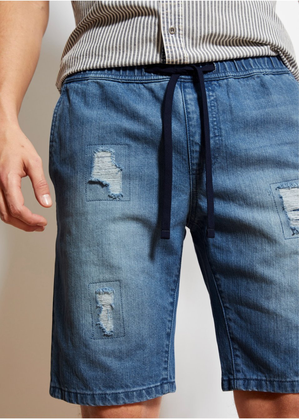 Bermuda en jean avec taille élastiquée, Regular Fit