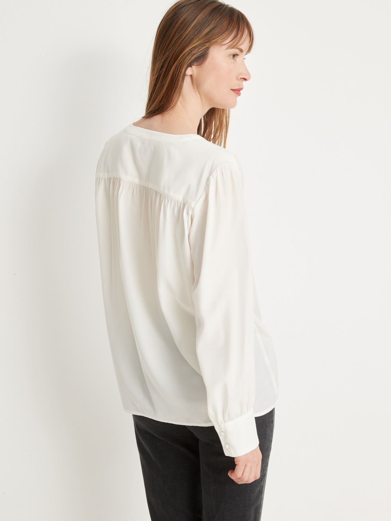 Blouse ample, manches longues