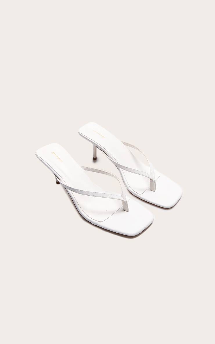 Crème Mules À Talon Moyen À Bout Carré Et Bride Tong Effet Croco