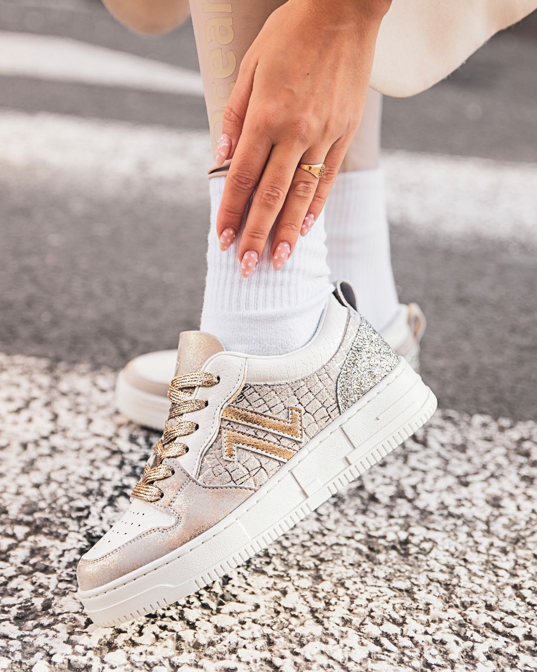 Basket femme taupe à lacets - CL75 WHITE