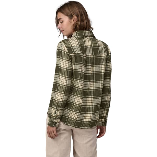 Chemise PATAGONIA W'S FJORD FLANNEL SHIRT CASCADE: PINE NEEDLE GREEN