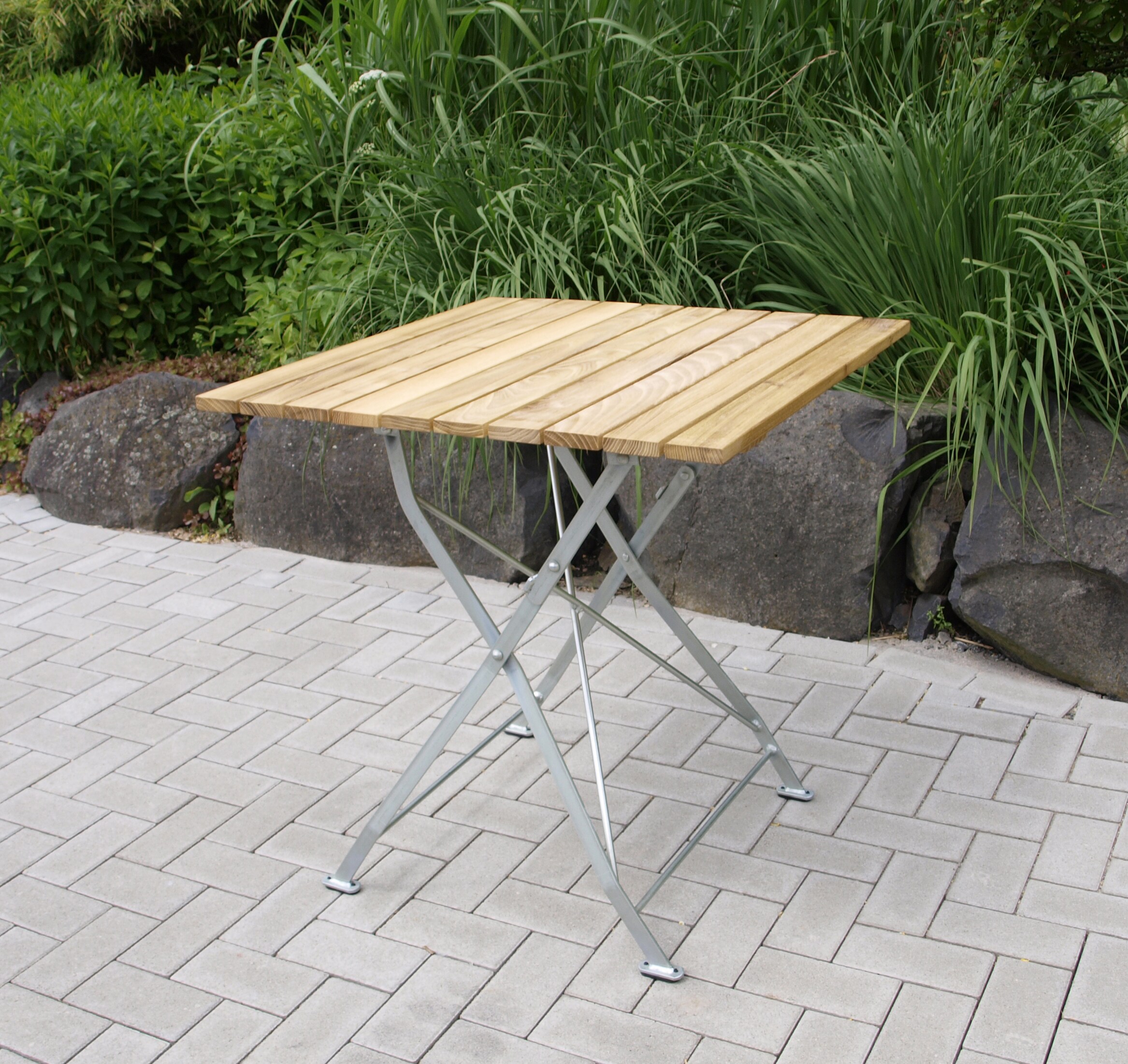 DEGAMO Klapptisch BAD TÖLZ 70x70cm, Flachstahl verzinkt + Robinie