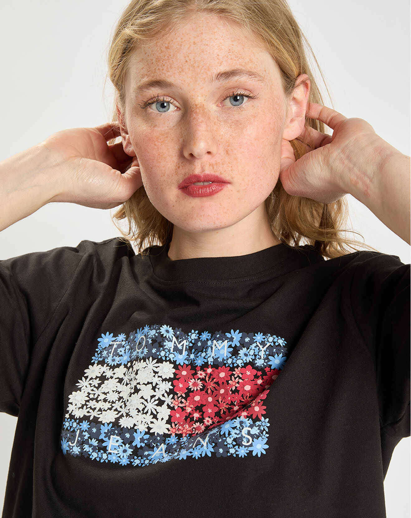 Tommy Jeans T-Shirt 100% Coton Bio Relaxed Flag noir