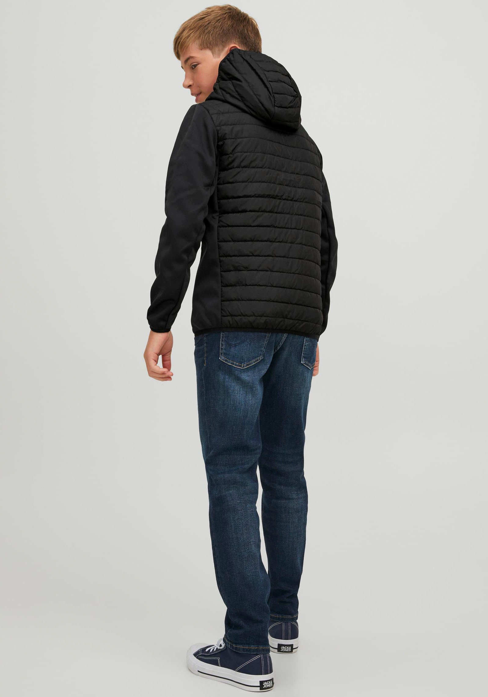 Jack & Jones Junior Steppjacke »JJEMULTI ideal für Übergang, winddicht, gesteppt« mit Kapuze unifarben, modisch, regular fit, Kapuze