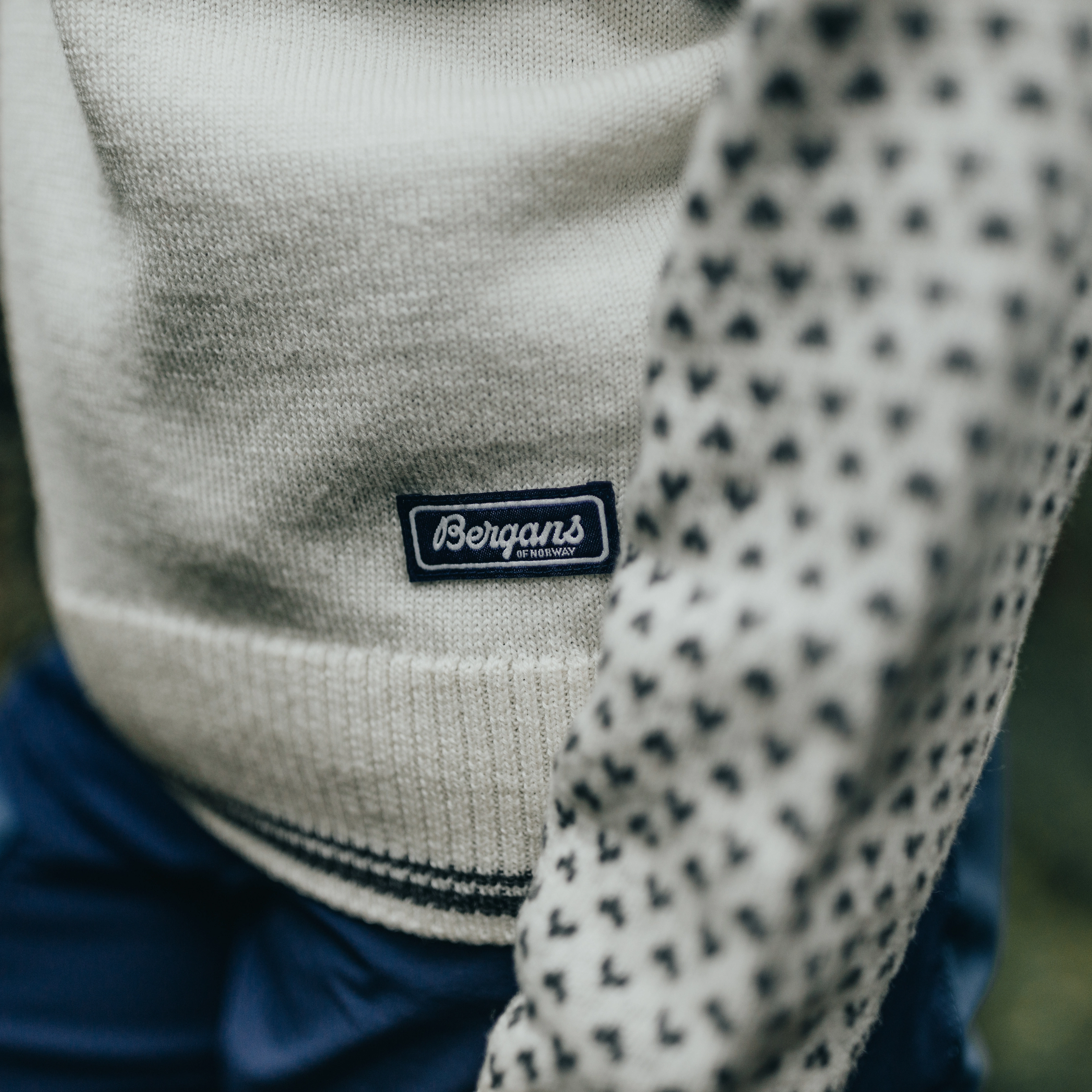 Alvdal Wool Jumper Women Vanilla White / Solid Dark Grey