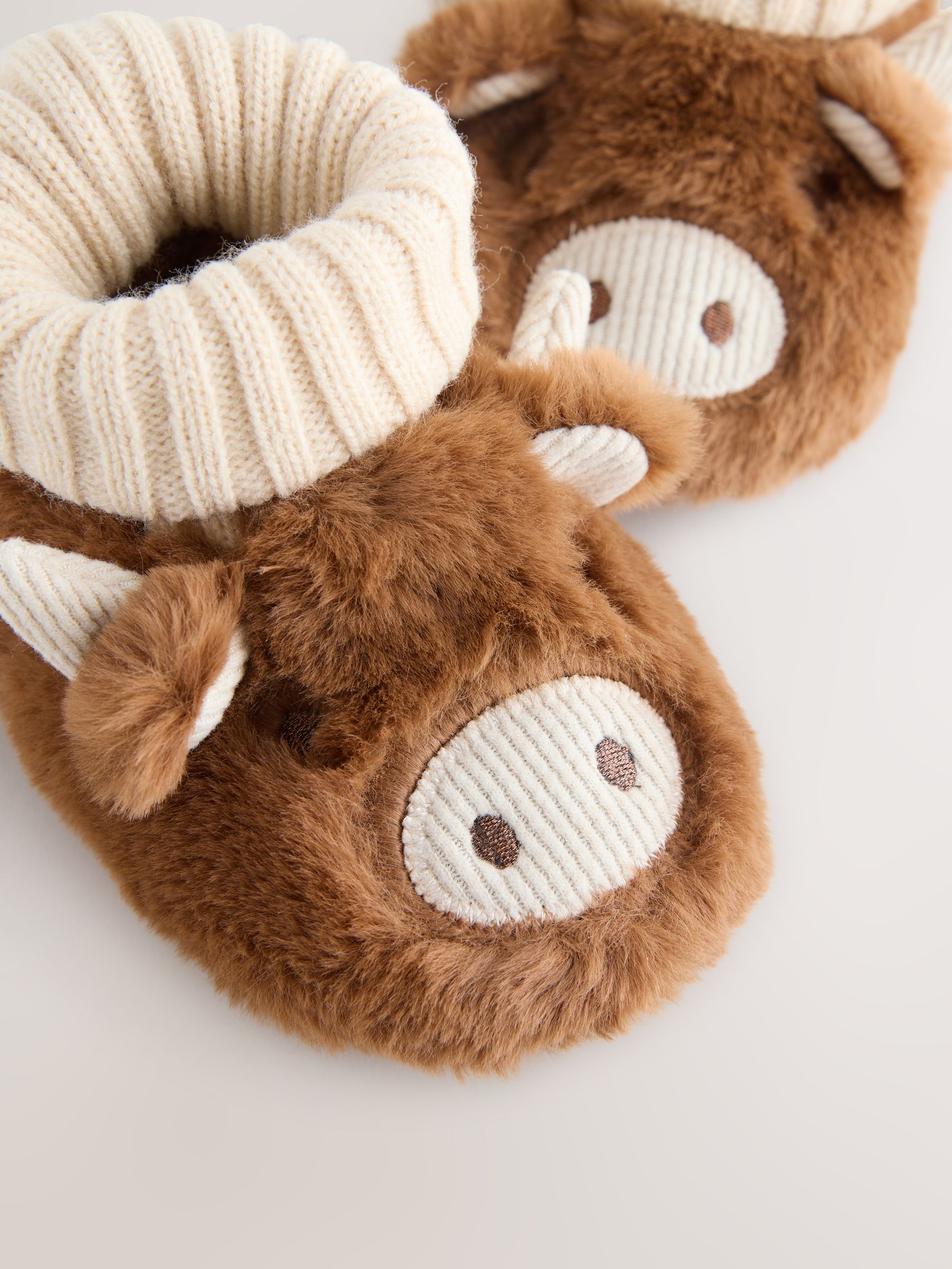 Bruin Hamish - De Highland Cow Pantoffel Boots