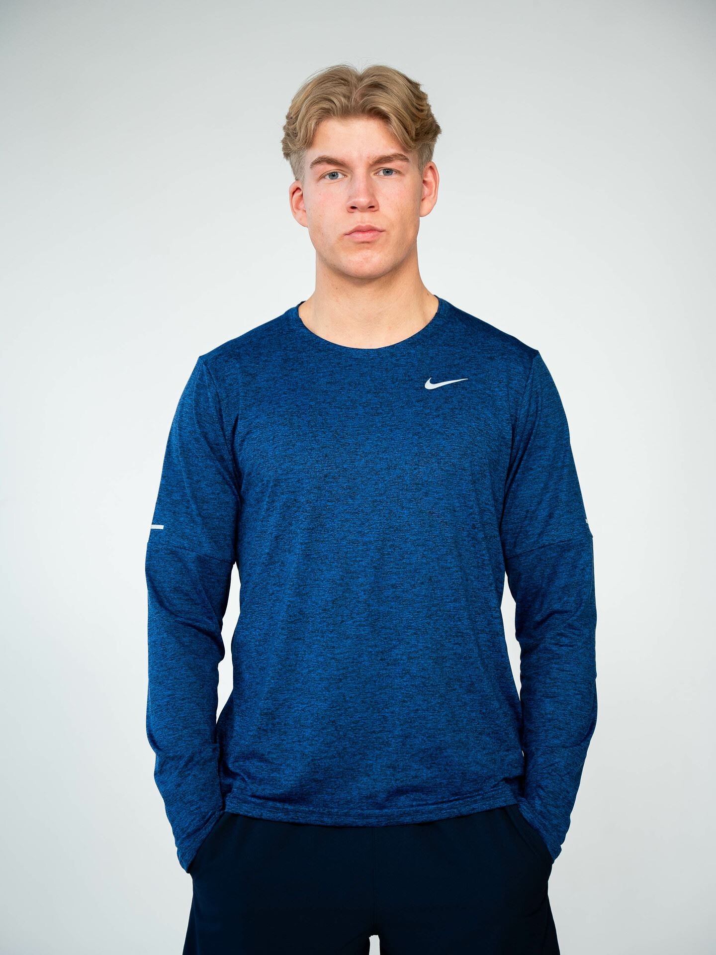 Dri-Fit Element Crew