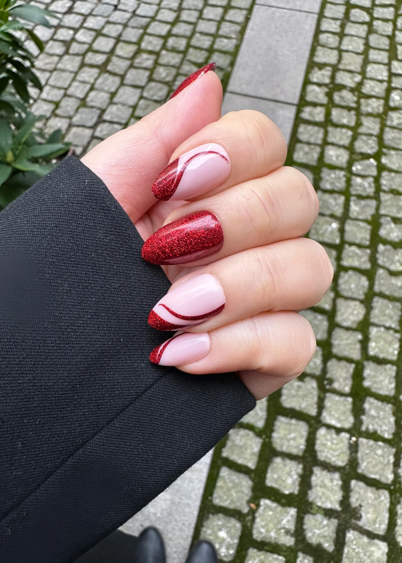 DUFFBEAUTY  Space Cherry press on negle