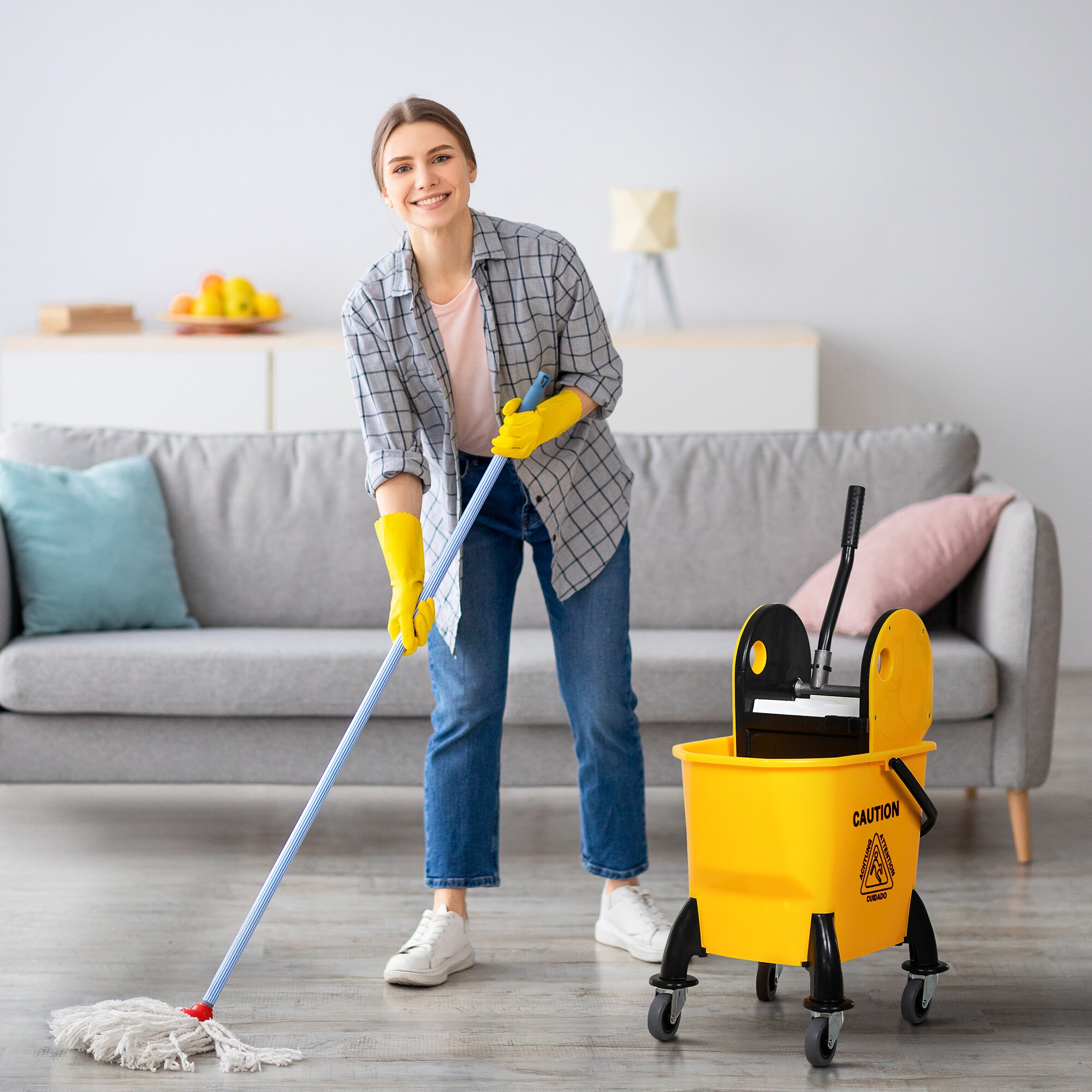 HOMCOM Wischwagen mit Auswringvorrichtung gelb 44 x 36 x 90 cm (LxBxH)