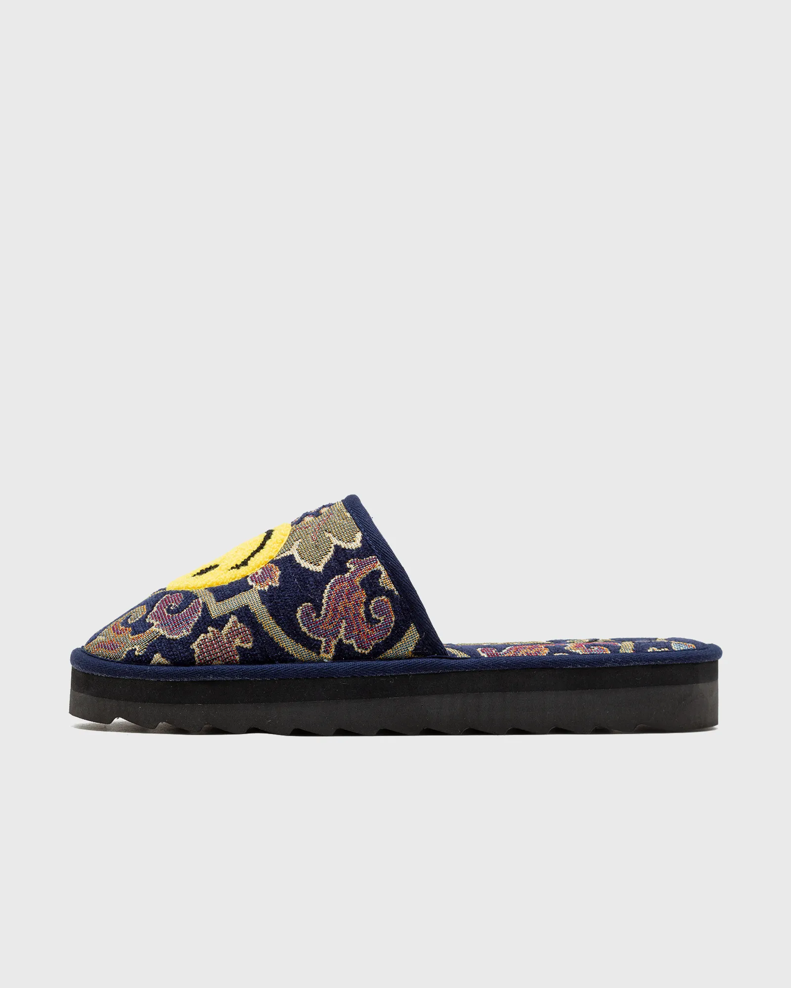 Market Smiley Upside Down Hotel Slippers