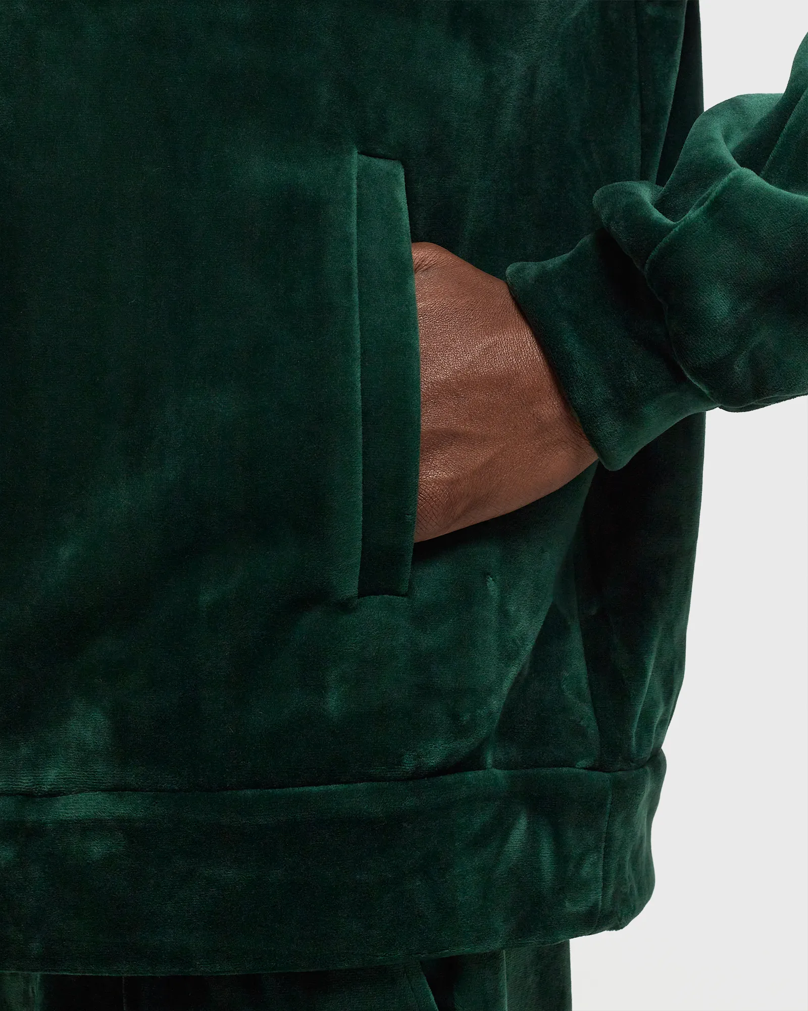 CLOSED TRACK TOP WITH WELT POCKETS