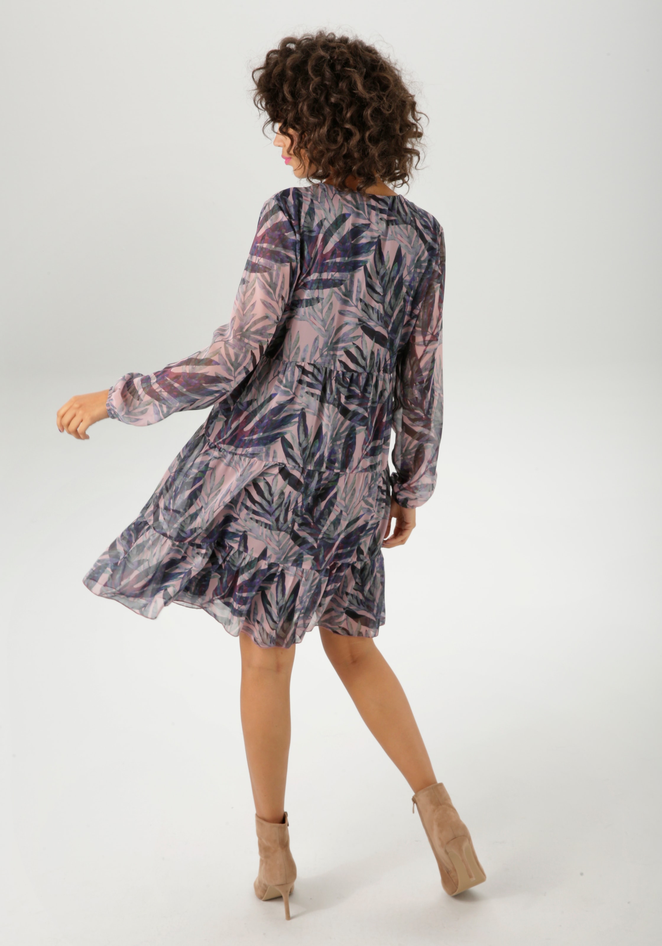 Aniston CASUAL Tunikakleid mit exotischen Blättern im Batik-Look bedruckt - NEUE KOLLEKTION