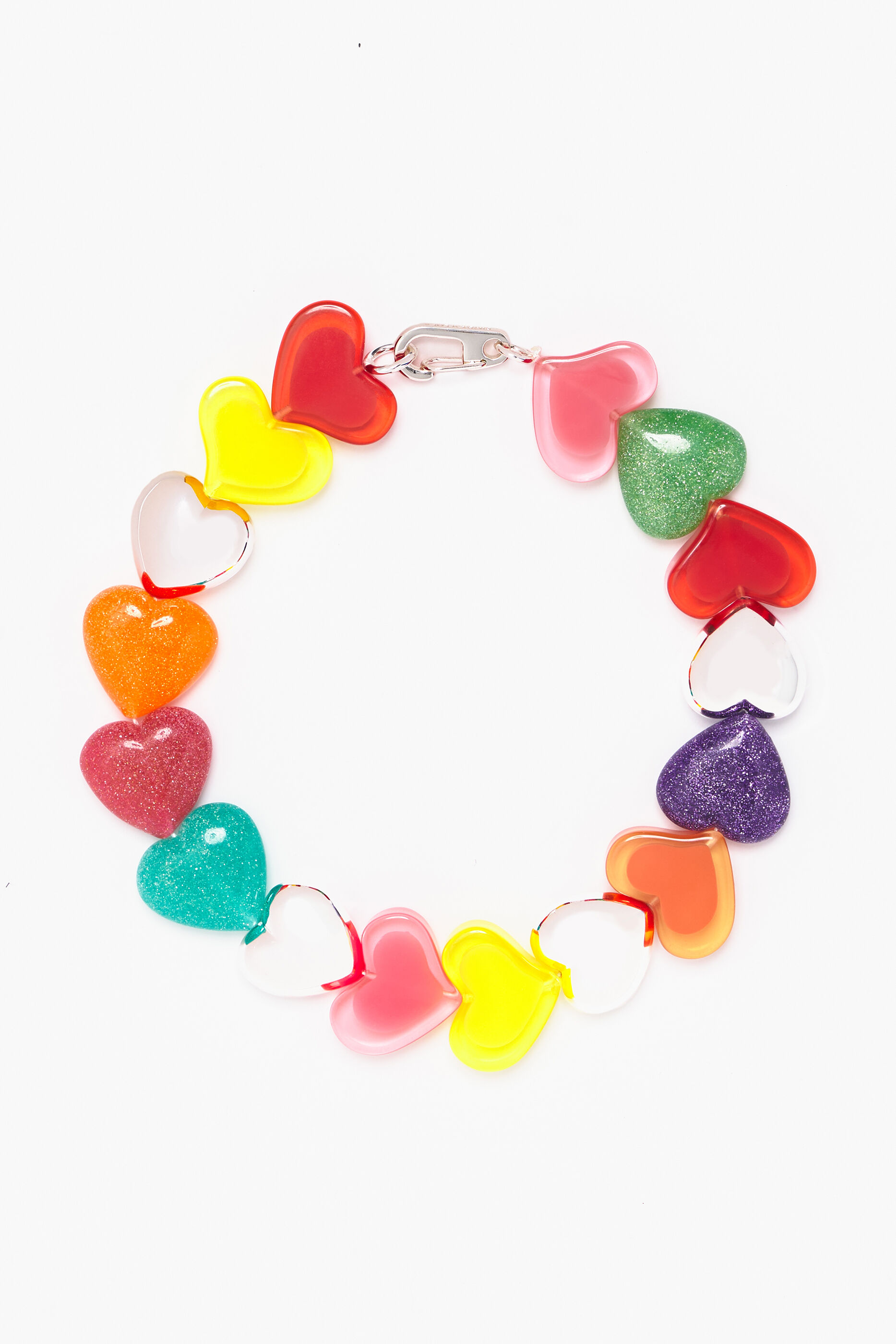 Colar de resina com corações multicoloridos