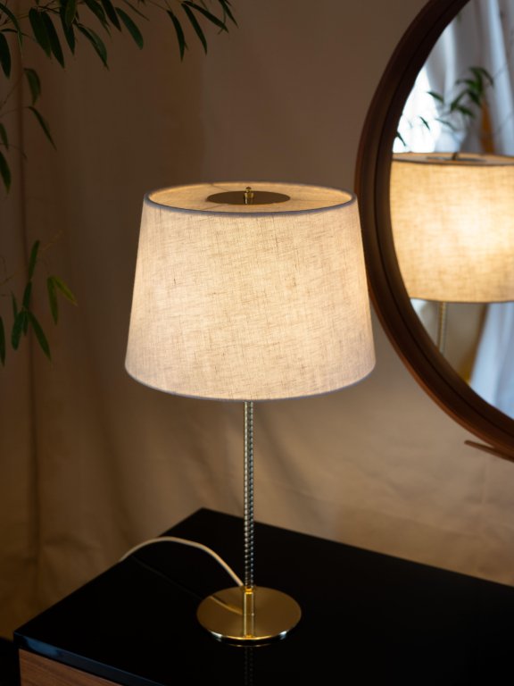 Gubi 9205 tafellamp bamboe