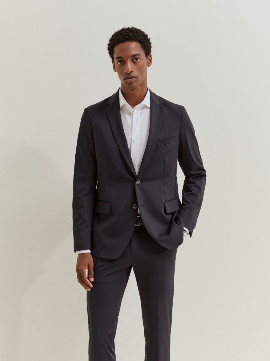 Traveler blazer slim fit em tecido técnico