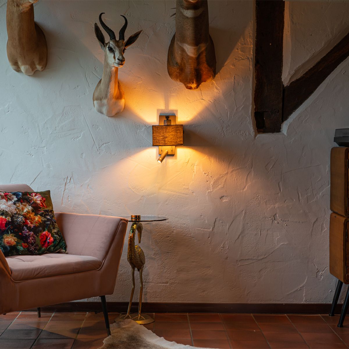 Moderne wandlamp zwart vierkant met leeslamp - Puglia
