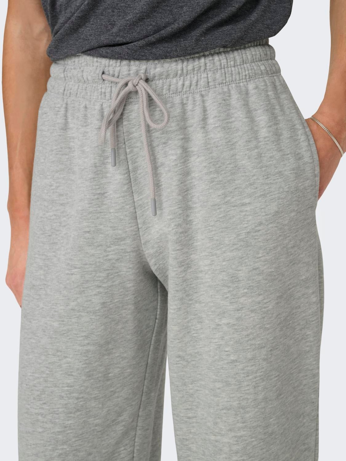 JDYSALLY Mittlere Taille Locker geschnitten Jogginghose Light Grey Melange