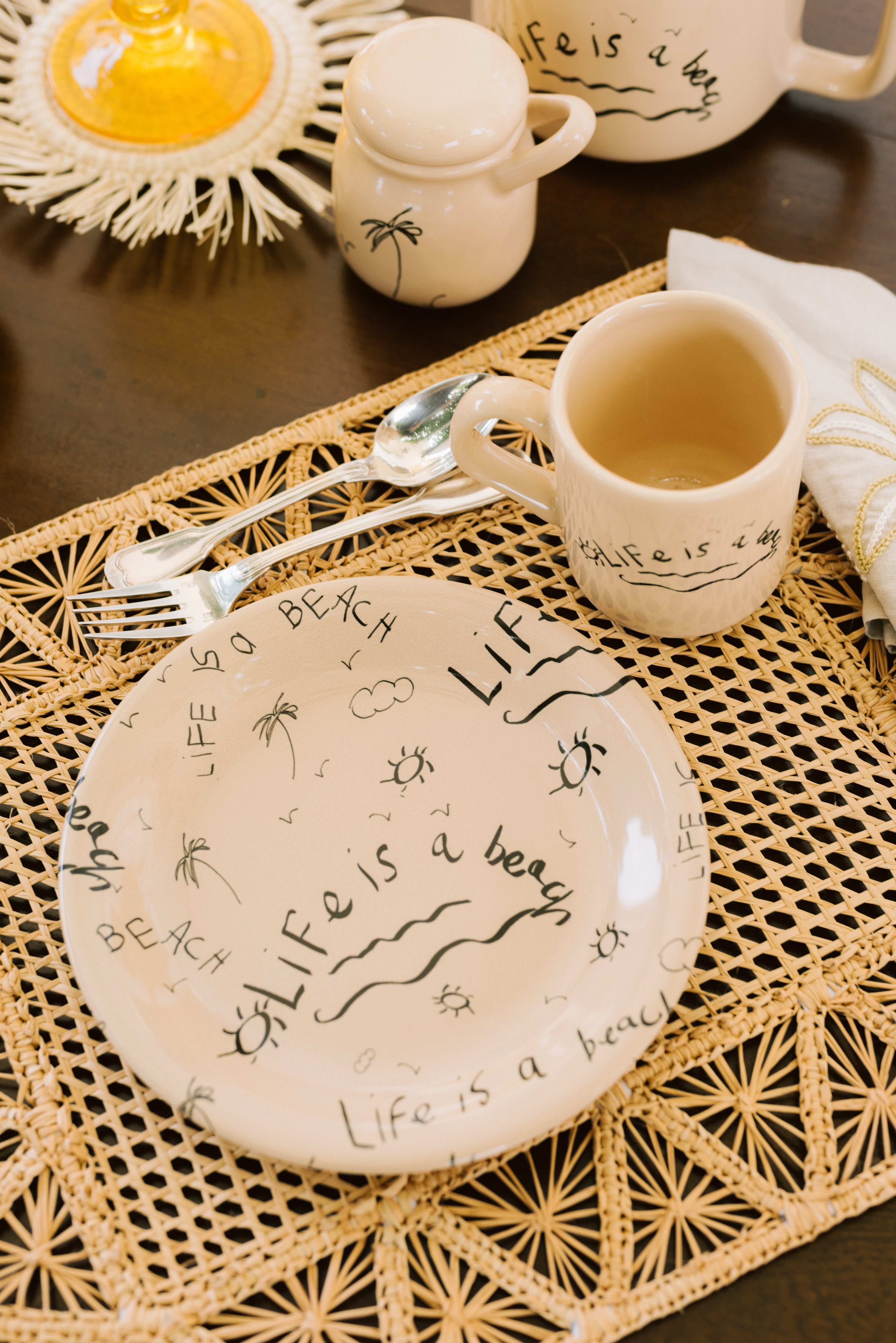 Assiette plate en céramique « La vie est une plage » (lot de 4)