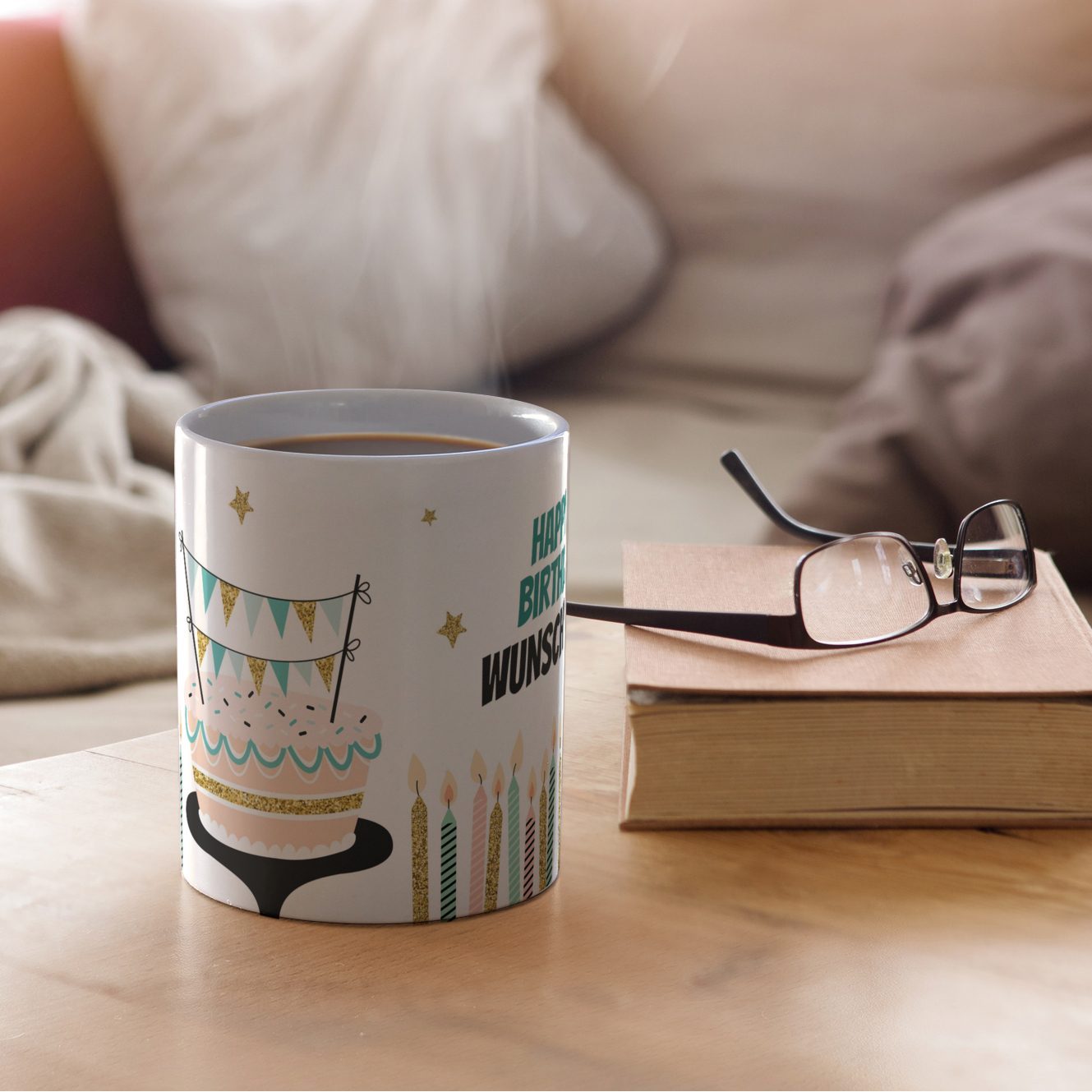 Personalisierte Panorama-Tasse, weiß (Motiv: Happy Birthday)