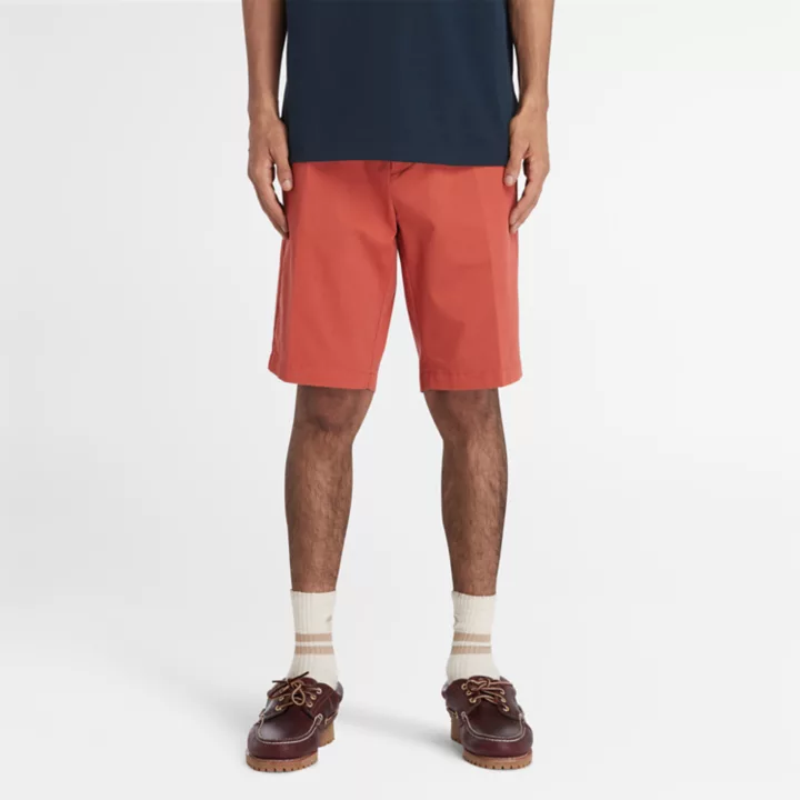 Short chino en sergé extensible pour homme en rouge