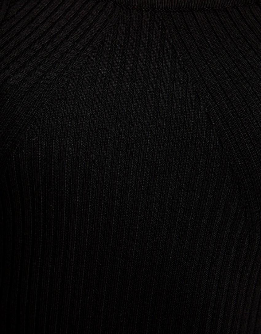 Vestido longo de tricô com mangas curtas