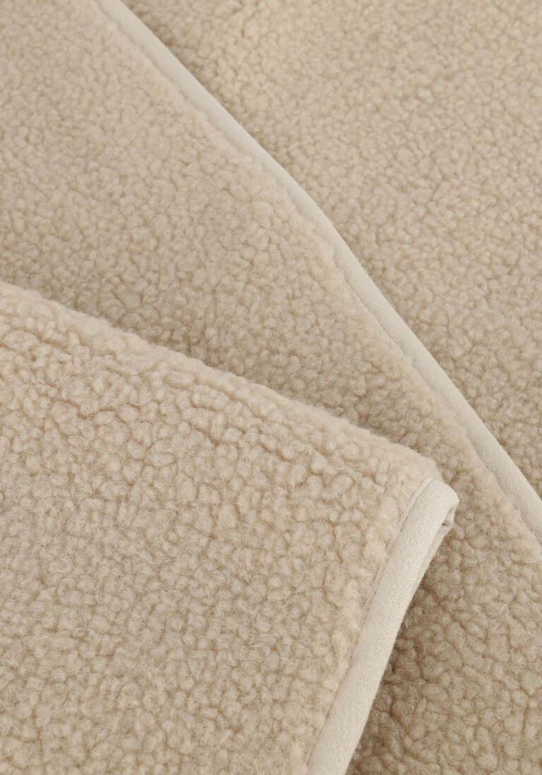 ecru knit-ted teddy jas joko