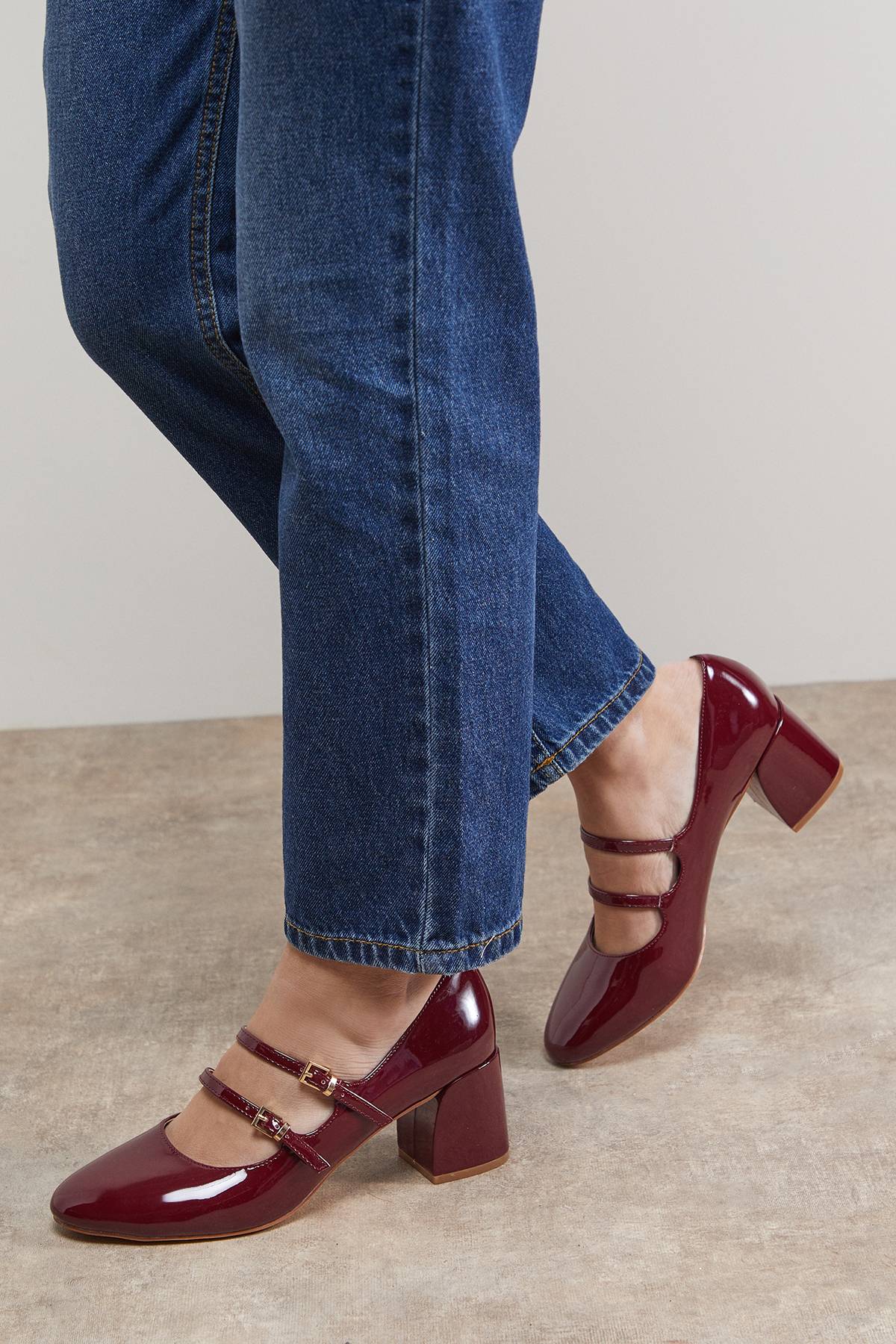 Oasis Escarpins Visha à Double Bride Mary Jane en synthétique Verni avec Talon Bloc Haut