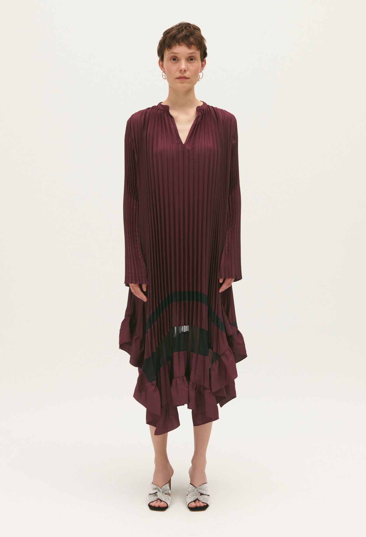 Robe mi-longue plissee