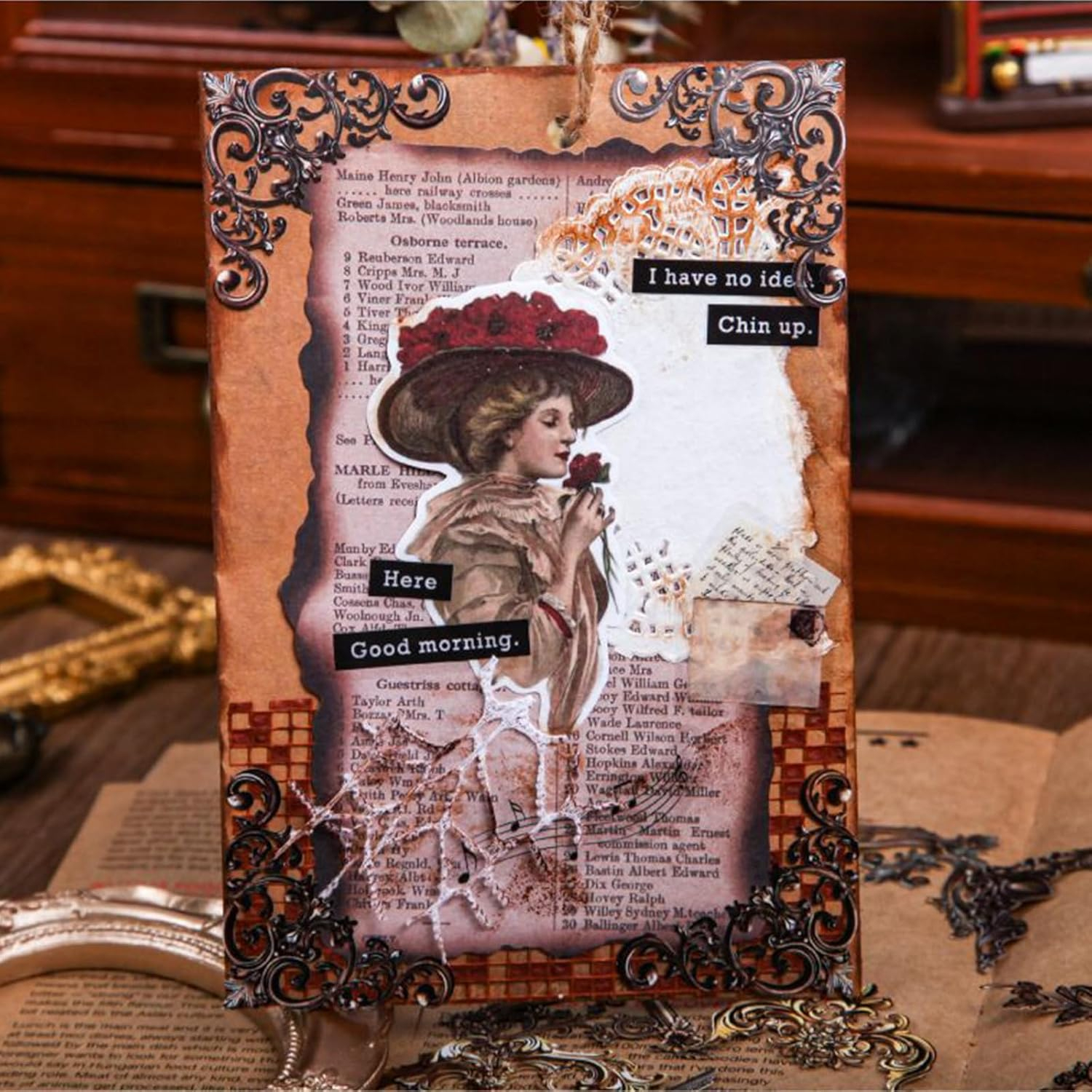(24er Set) 45mm Vintage Barock Sticker Selbstklebende Etiketten Scrapbooking Eckaufkleber - Gold