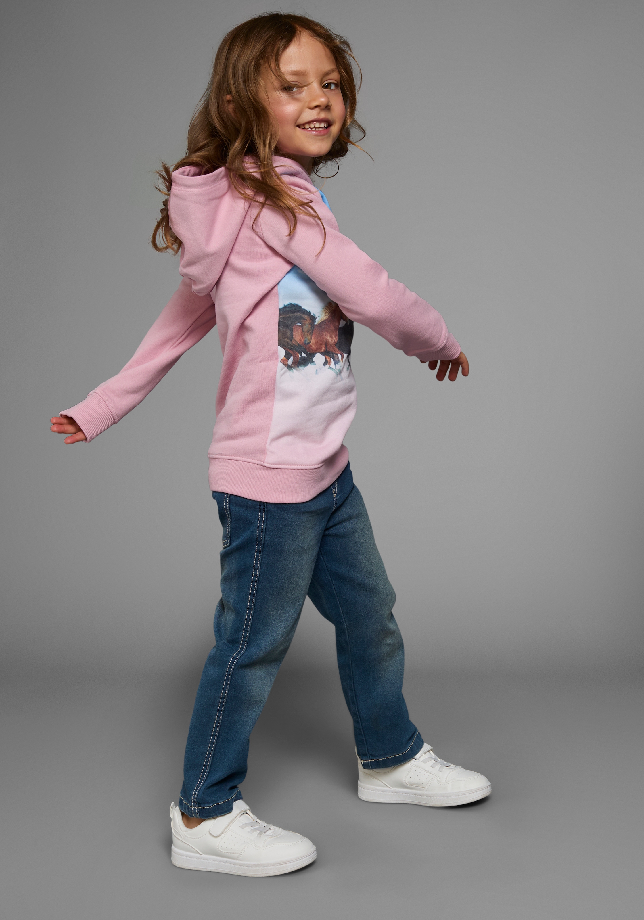 KIDSWORLD Longsweatshirt »für kleine Mädchen«, Langarm,  bedruckt,  mit Kapuze,  aus angerauter Sweatware