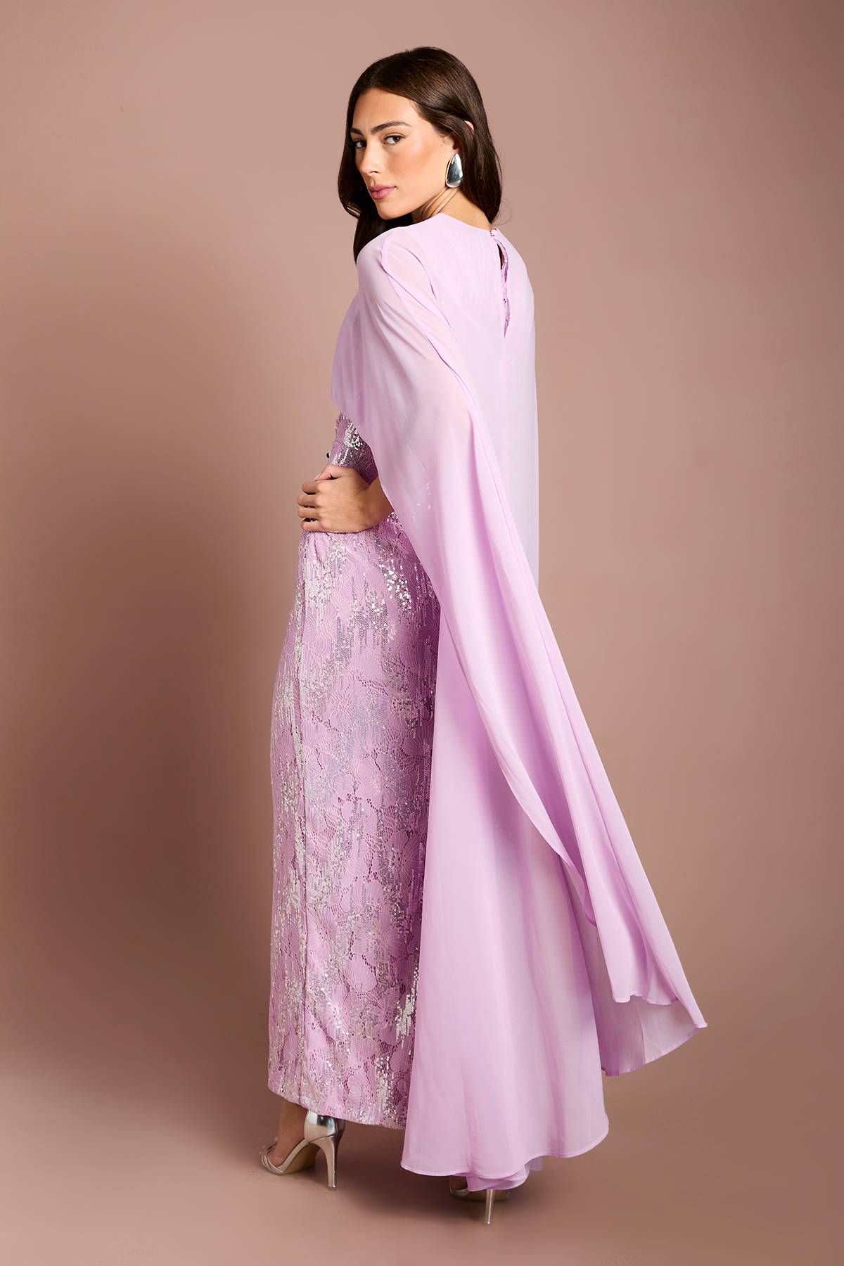 Coast Robe Longue À Sequins Avec Manches Cape