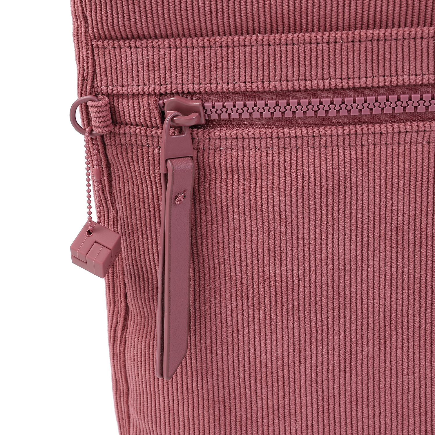 Hedgren Leonce RFID Small Vertical Crossover corduroy dusty rose