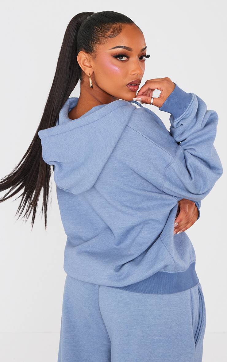 Prettylittlething Shape Sweat À Casynthétiqueche Zippé Brodé Effet Délavé