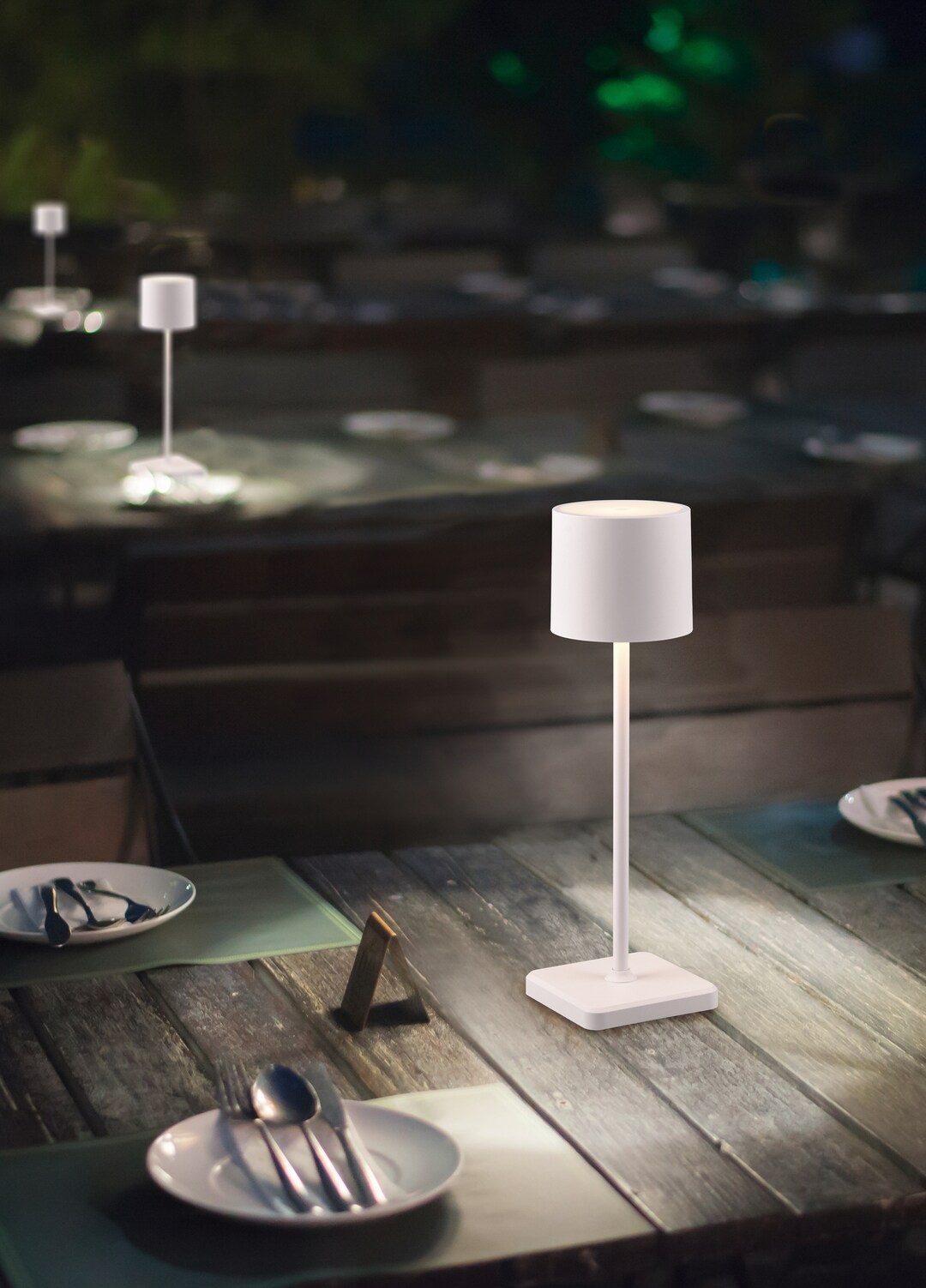 RL Akku LED Tischlampe FERNANDEZ weiß